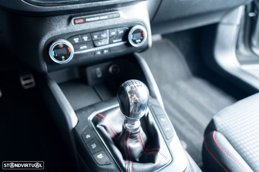 Ford Focus SW 1.0 EcoBoost ST-Line - 21