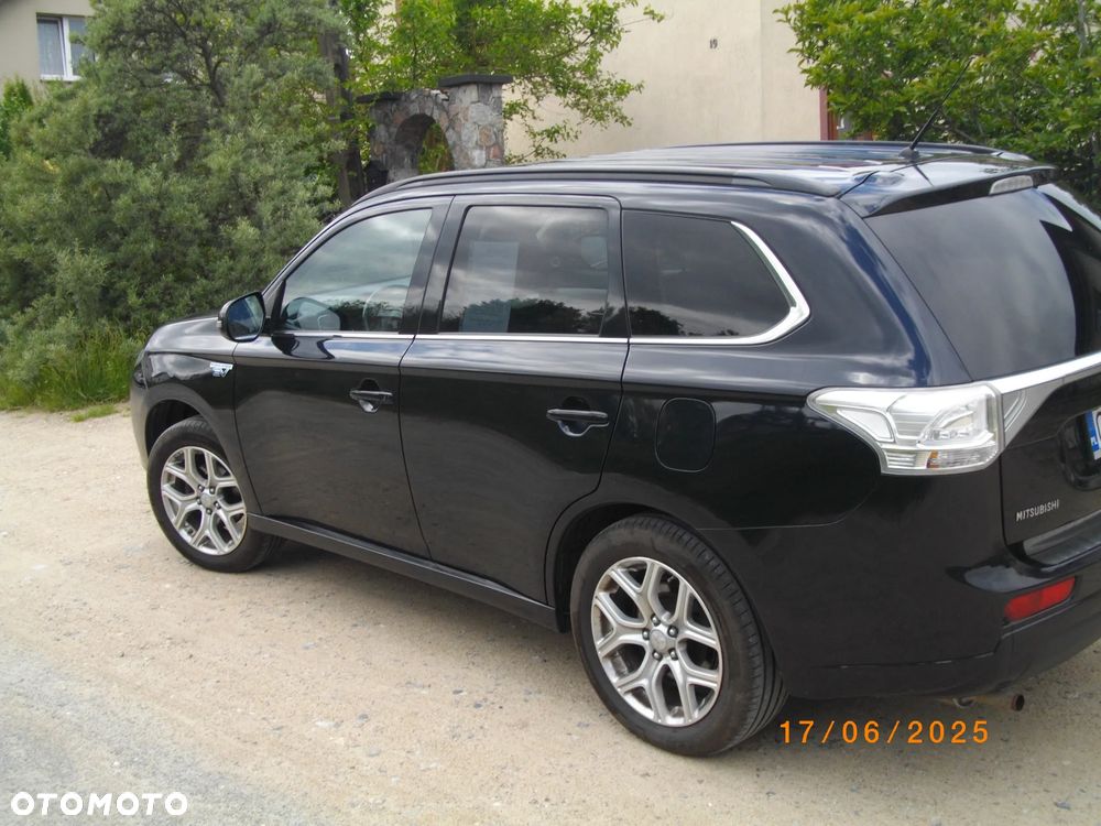 Mitsubishi Outlander Instyle NAVI - 3