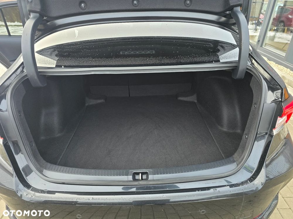 Toyota Corolla 1.8 Hybrid Style - 21