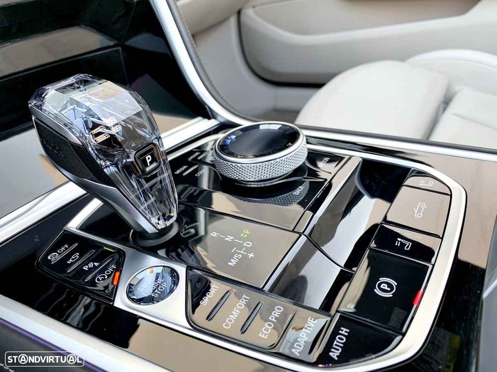 BMW 840 d xDrive Pack M - 18