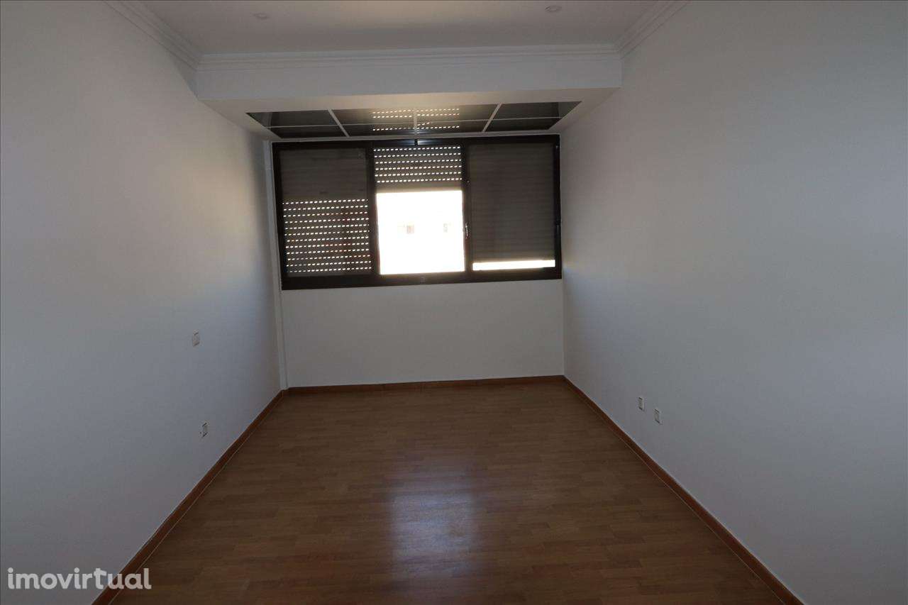 Apartamento em Seixal, Amora - Grande imagem: 4/16