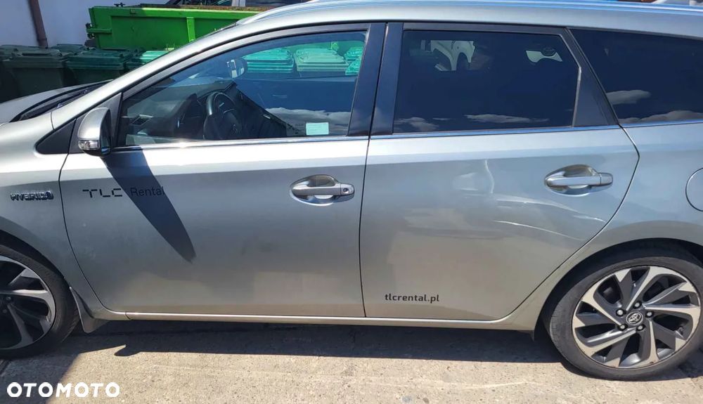 Toyota Auris Hybrid 135 Comfort - 2