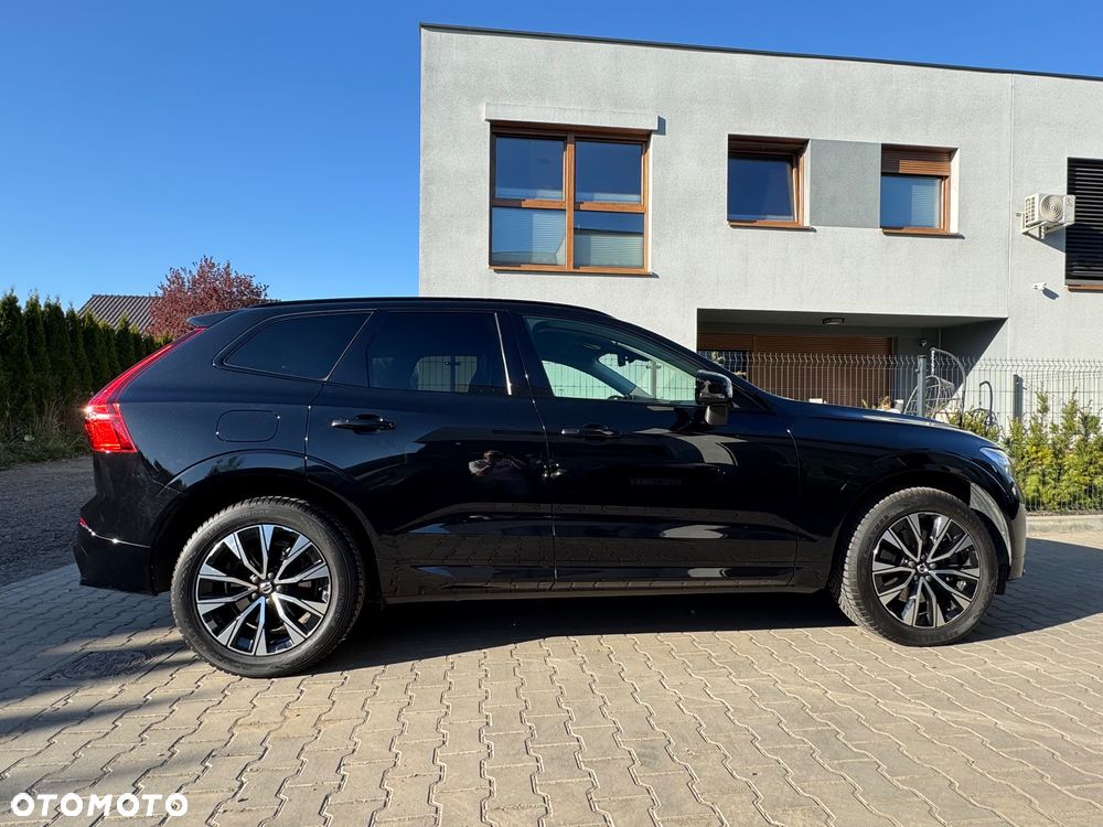 Volvo XC 60 B4 B Plus Dark - 4