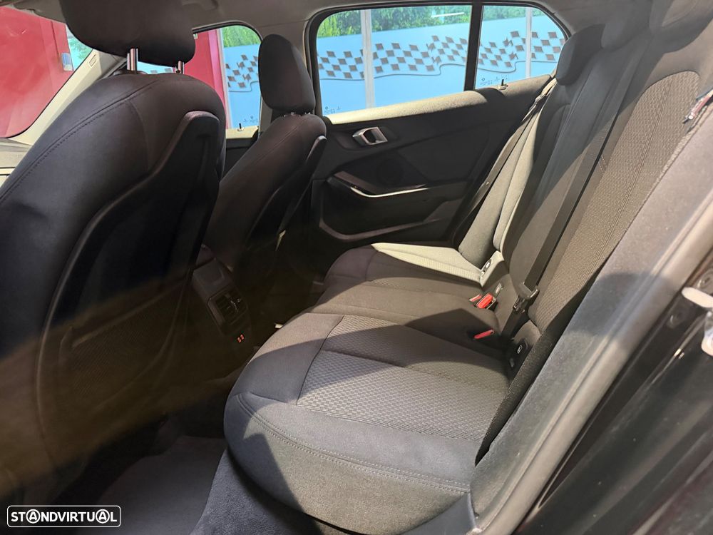 BMW 118 d Aut. Sport Line - 13
