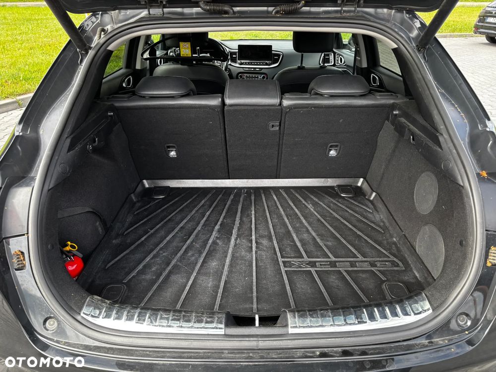 Kia XCeed 1.6 T-GDI L Business Line DCT - 6