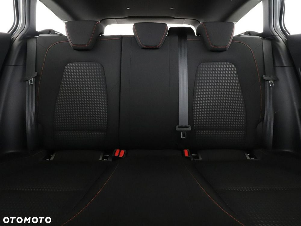 Ford Focus 1.0 EcoBoost Hybrid ST-LINE - 19
