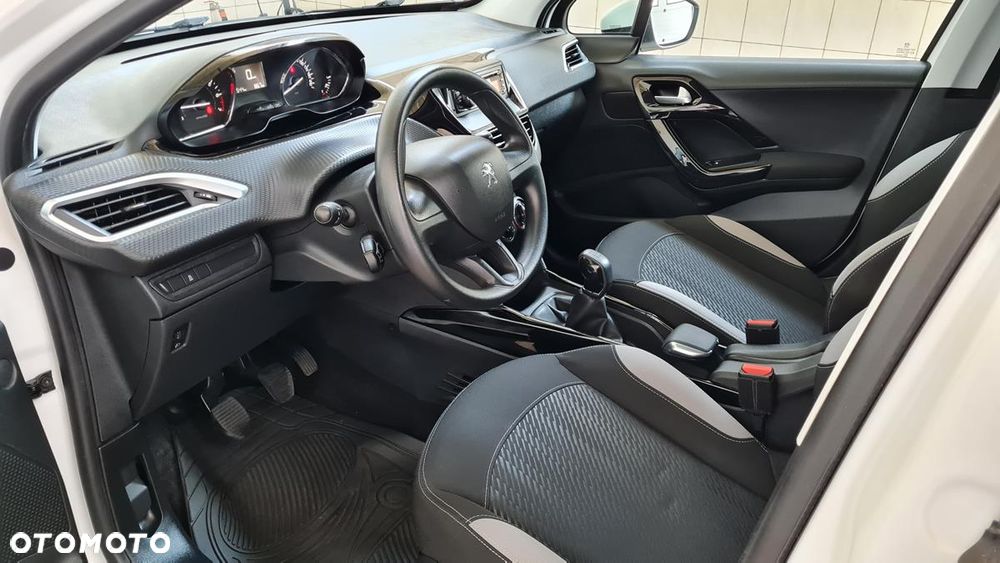 Peugeot 2008 1.2 VTi/Pure Tech Access - 27