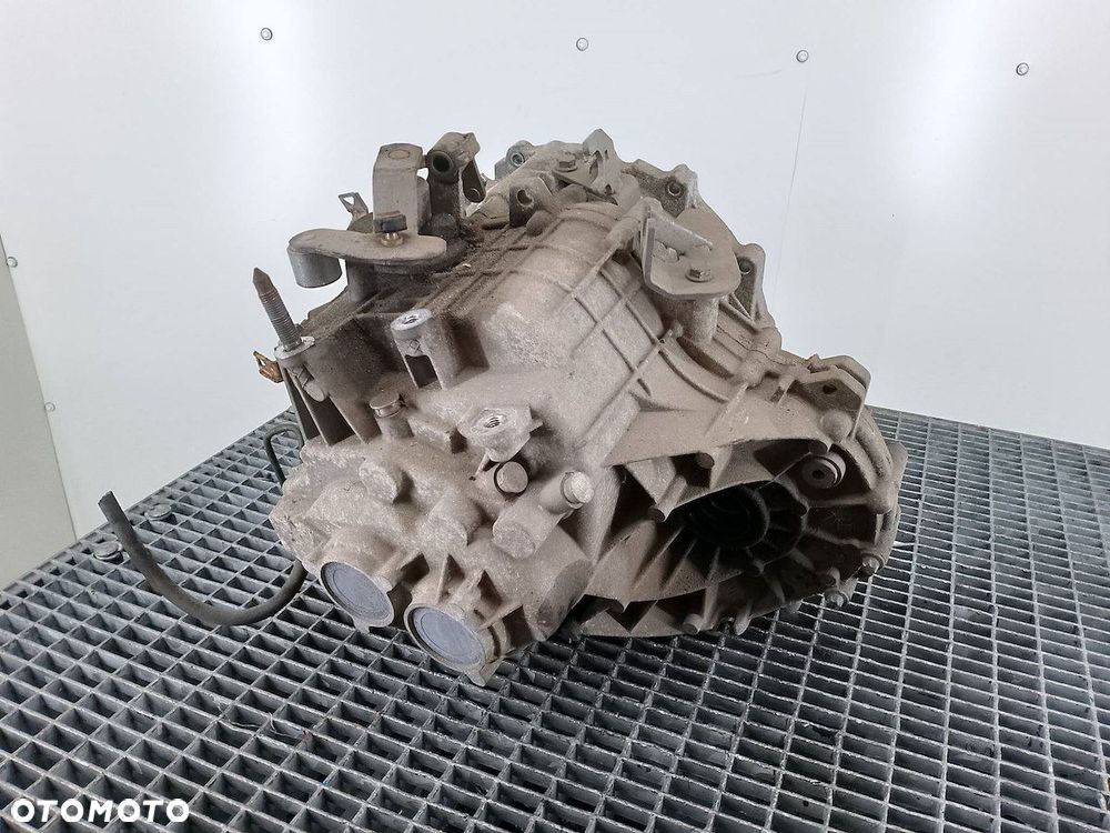 SKRZYNIA BIEGÓW MANUALNA MITSUBISHI COLT VI PMN130194 1.3 - 7
