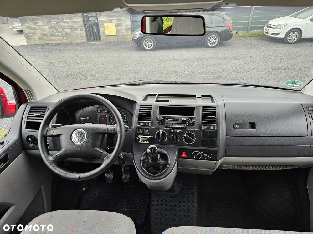 Volkswagen Transporter T5 Doka Kurz Trendline - 13