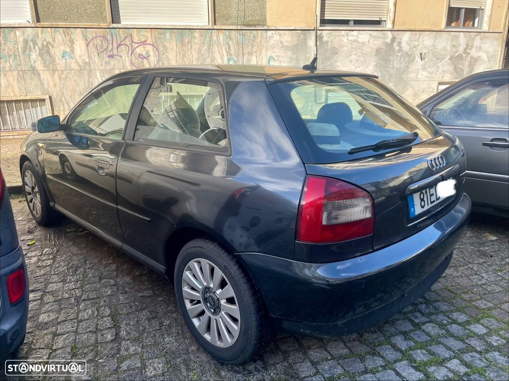 Audi A3 1.9 TDI Attraction - 4