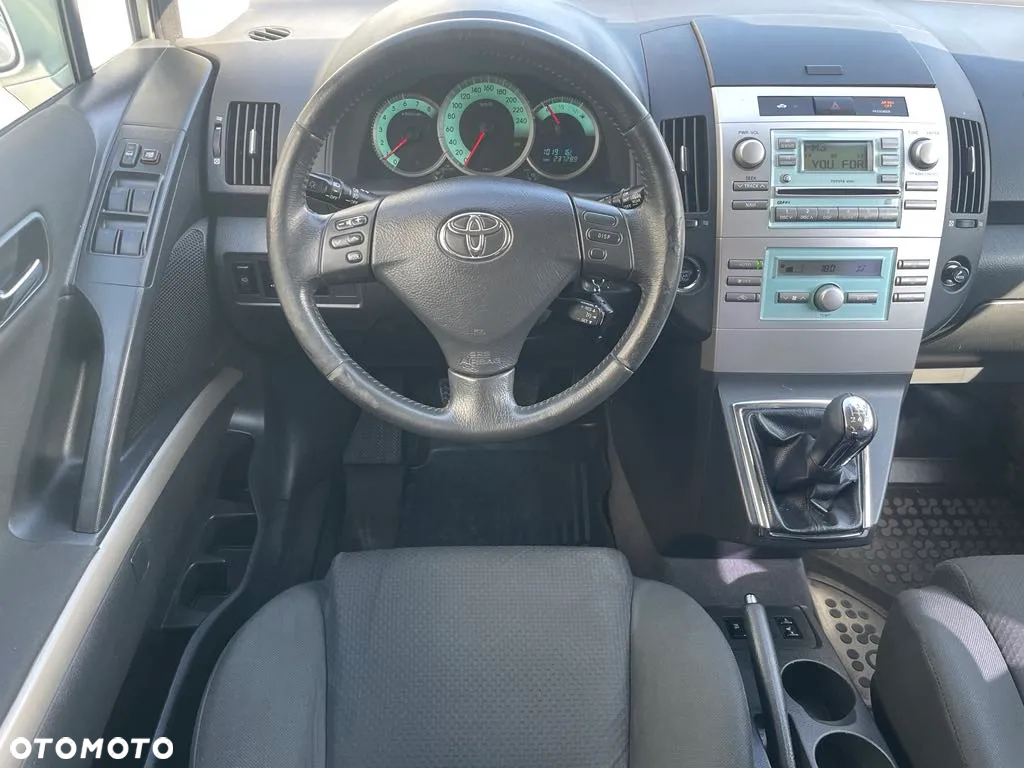 Toyota Corolla Verso - 20