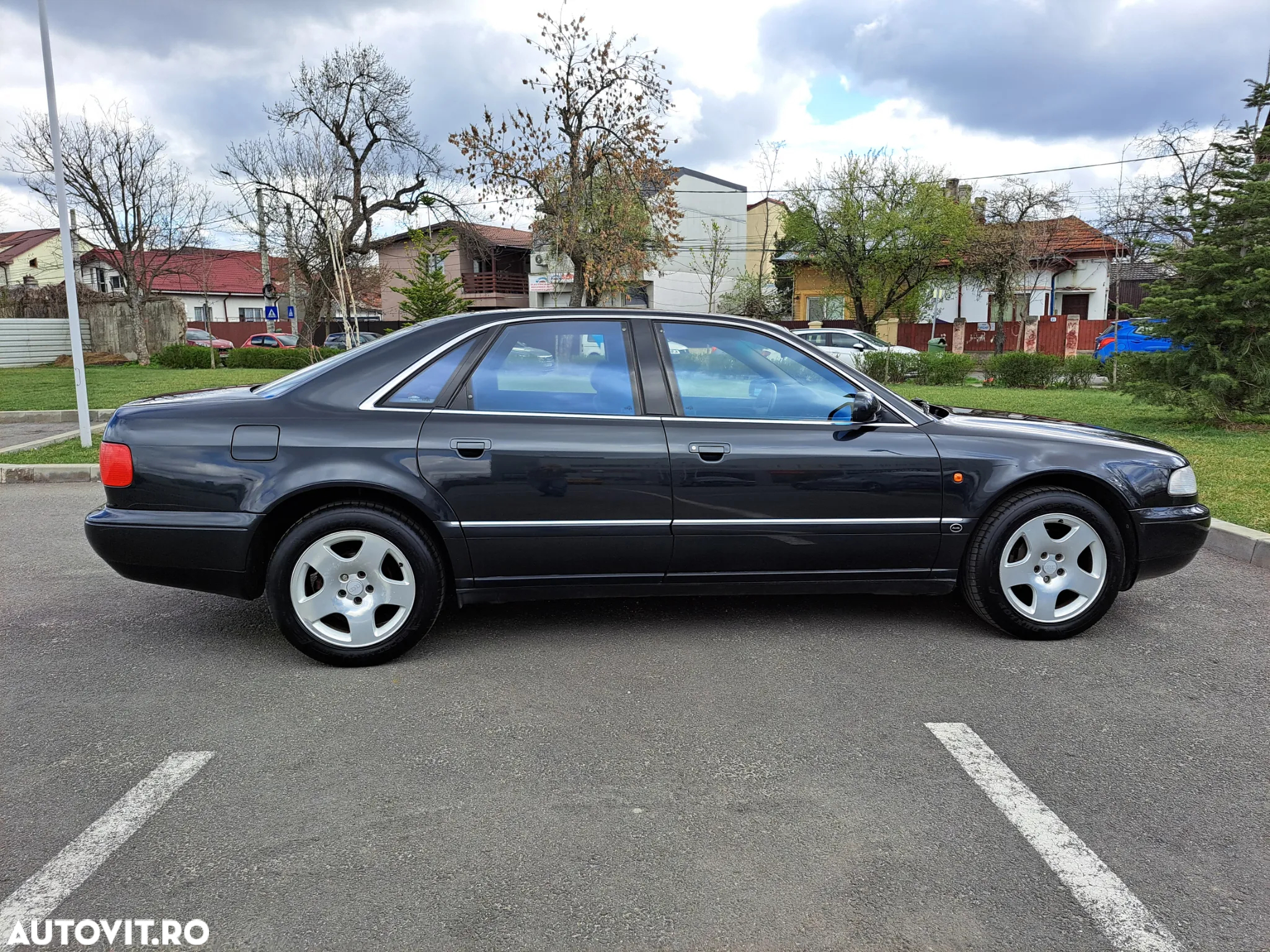 Audi A8 - 8