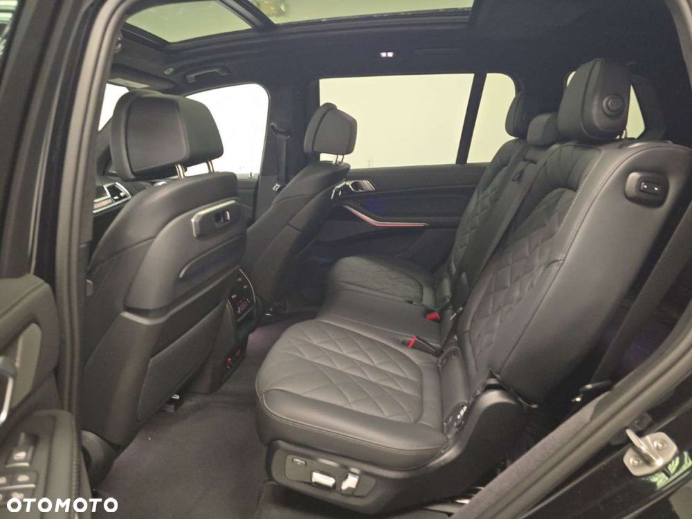 BMW X7 - 14