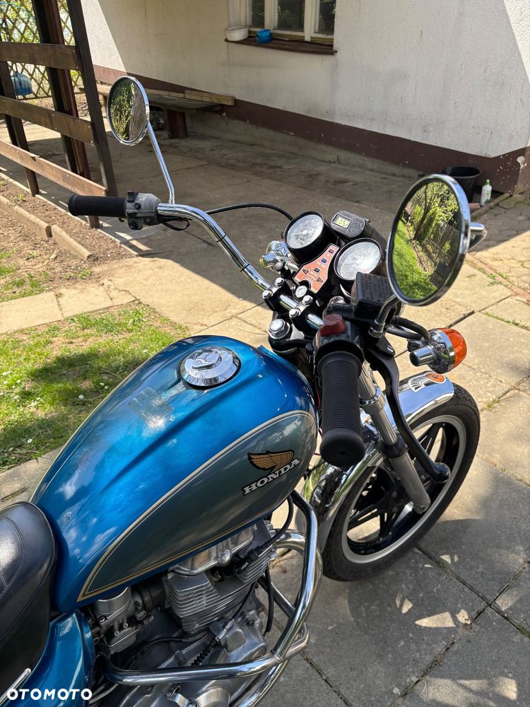 Honda CM - 11
