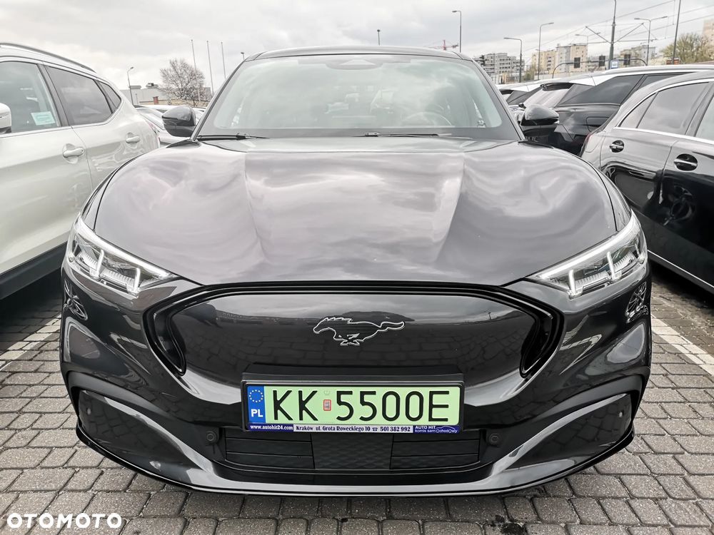 Ford Mustang Mach-E AWD - 3