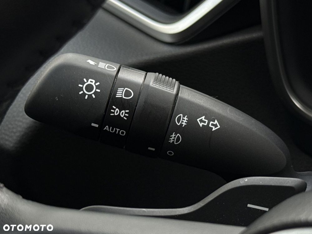 Toyota Corolla 2.0 Hybrid Comfort - 20