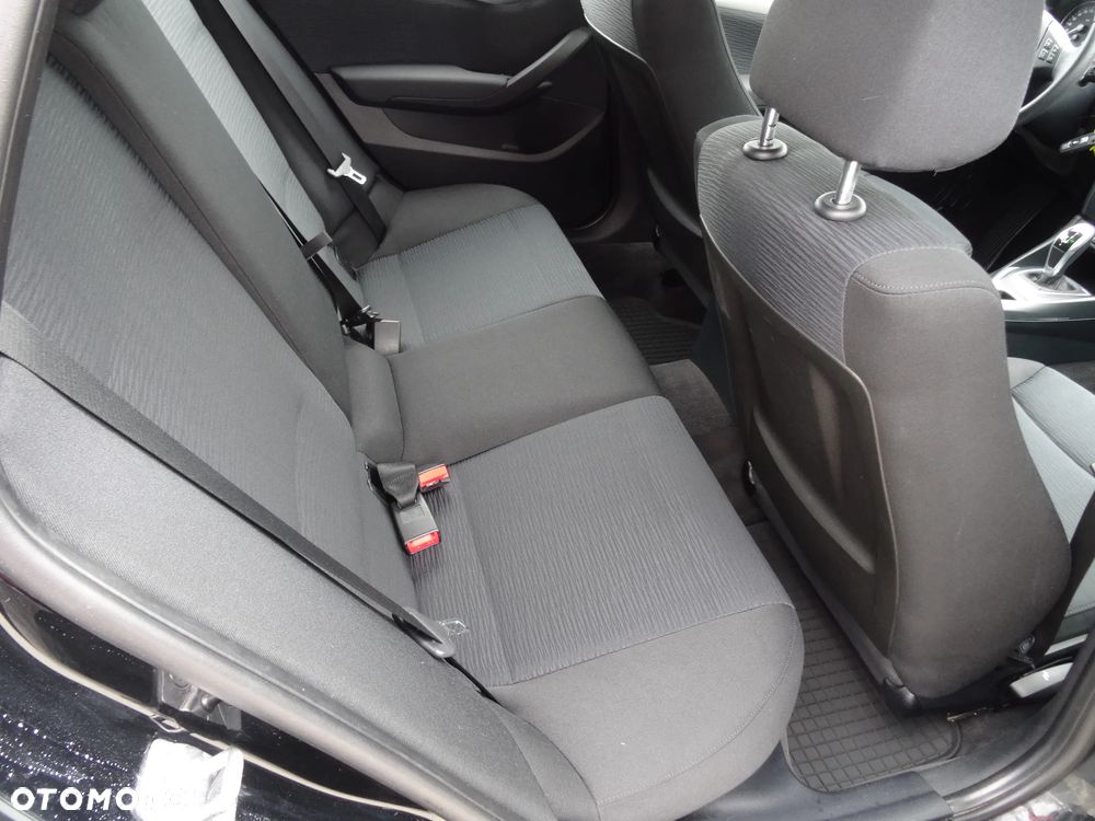 BMW X1 sDrive16d Sport Line - 14