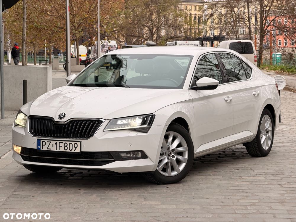 Skoda Superb 2.0 TDI Ambition - 2