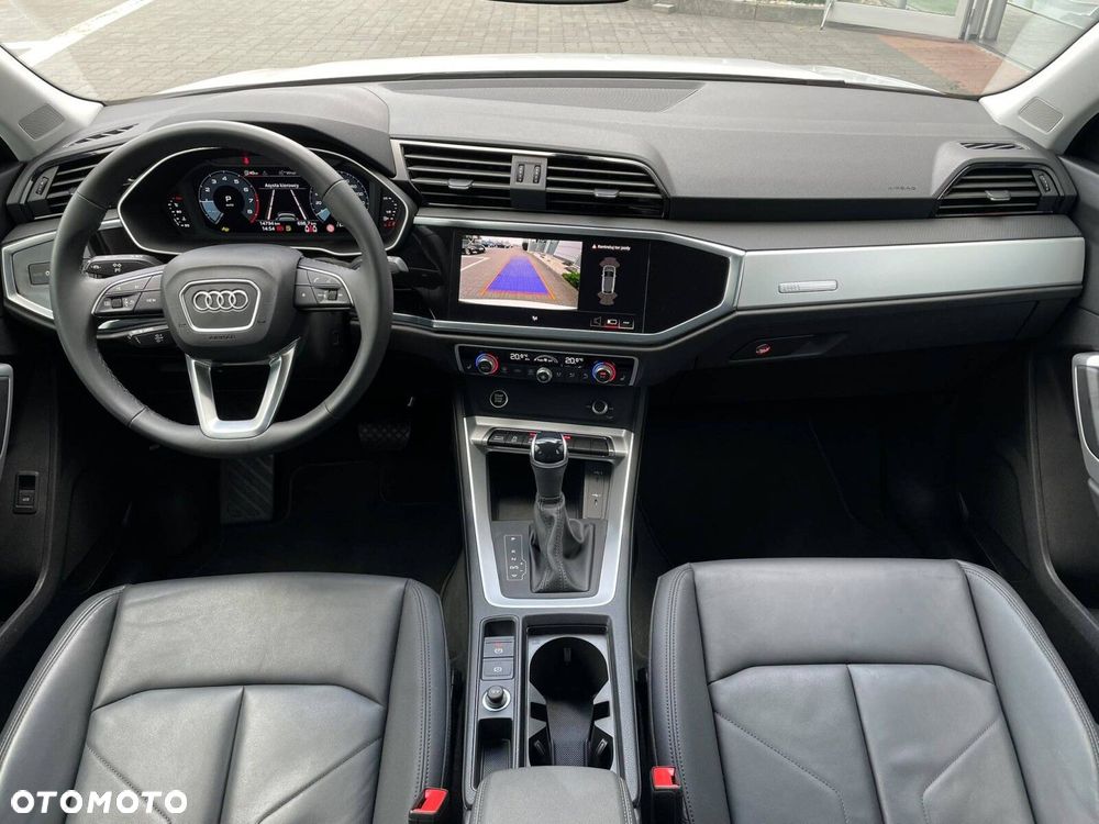 Audi Q3 Sportback - 14