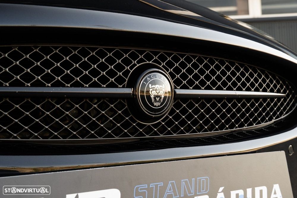 Jaguar XK XK8 4.2 Covertible Classic - 41