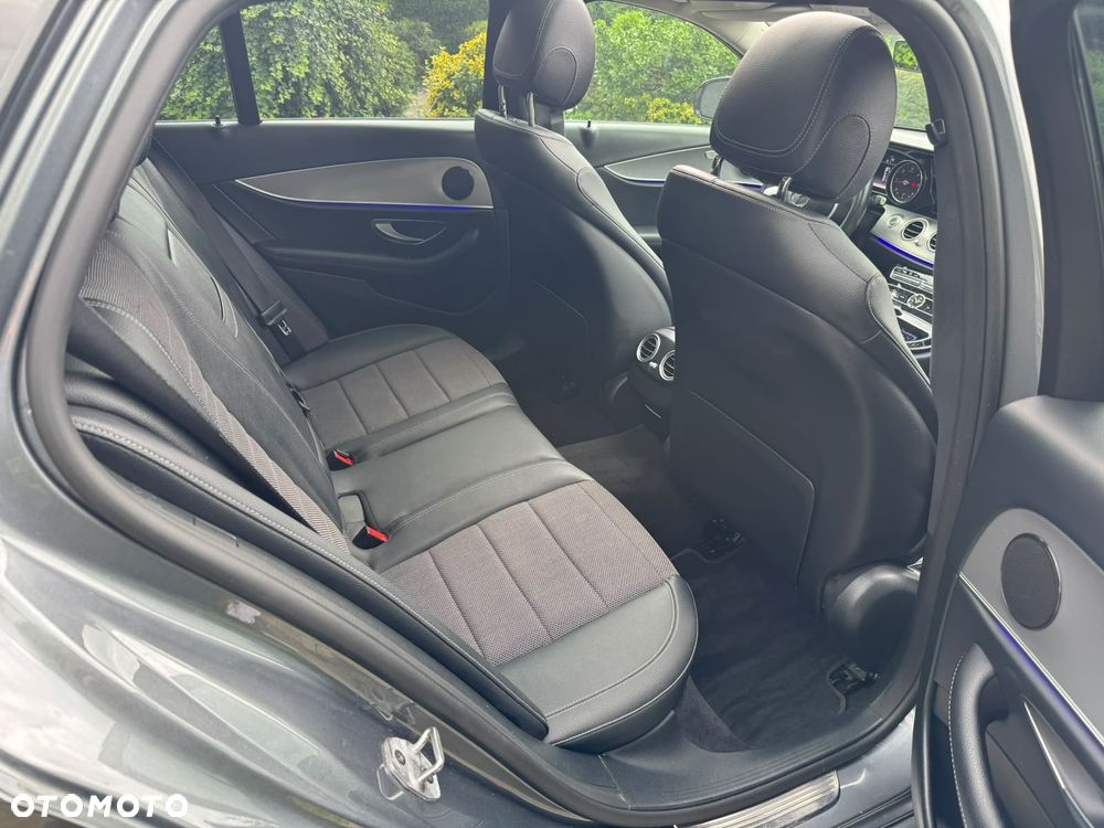 Mercedes-Benz Klasa E 220 d 9G-TRONIC Avantgarde - 39