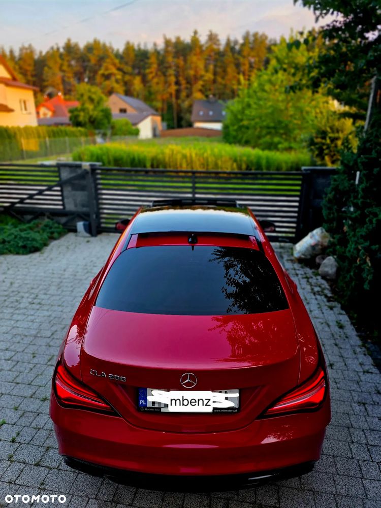 Mercedes-Benz CLA 200 7G-DCT - 9