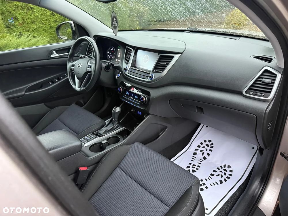 Hyundai Tucson 2.0 CRDi 4WD Automatik Style - 17
