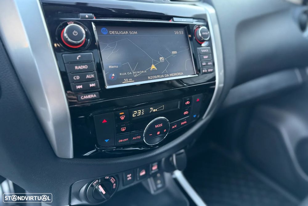 Nissan Navara 2.3 dCi CD 4WD Tekna Auto - 20