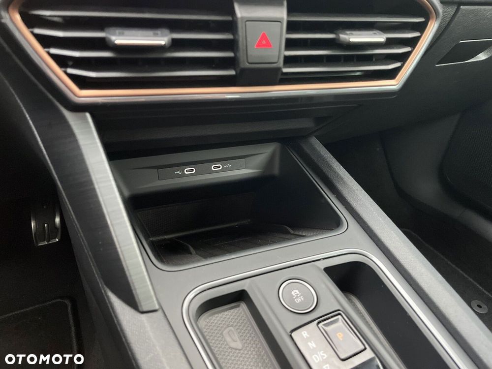 Cupra Formentor 2.0 TSI 4Drive VZ Tribe Edition DSG - 32