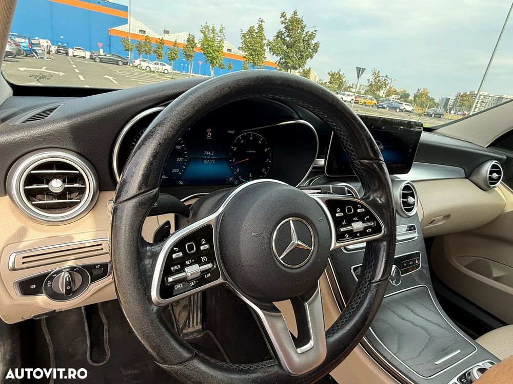 Mercedes-Benz C - 10