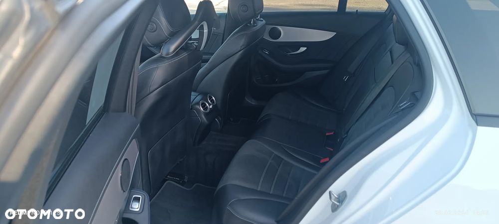 Mercedes-Benz Klasa C 220 d 9G-TRONIC AMG Line - 13