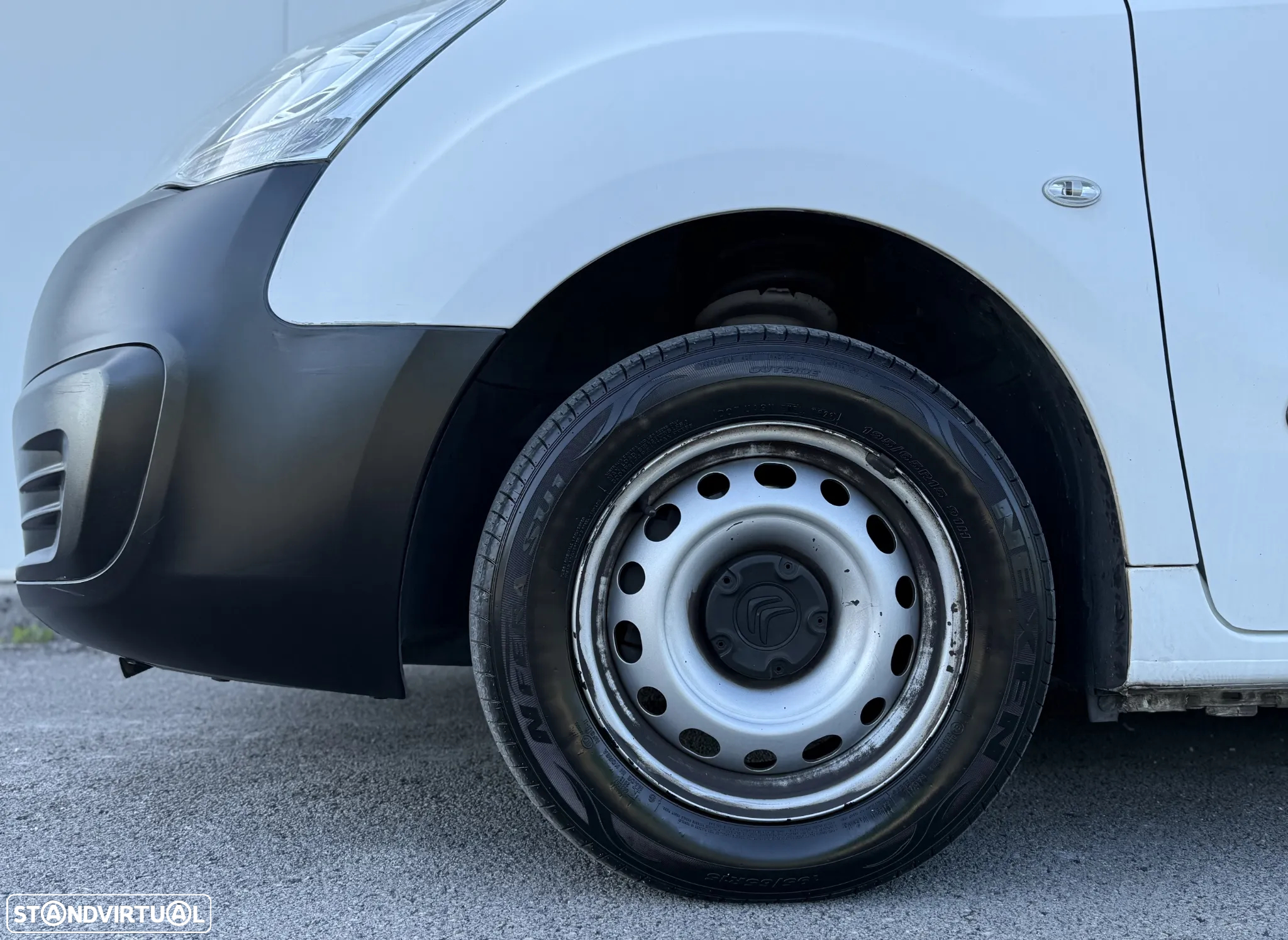 Citroën Berlingo 1.6 BlueHDi 100 Longa - 25