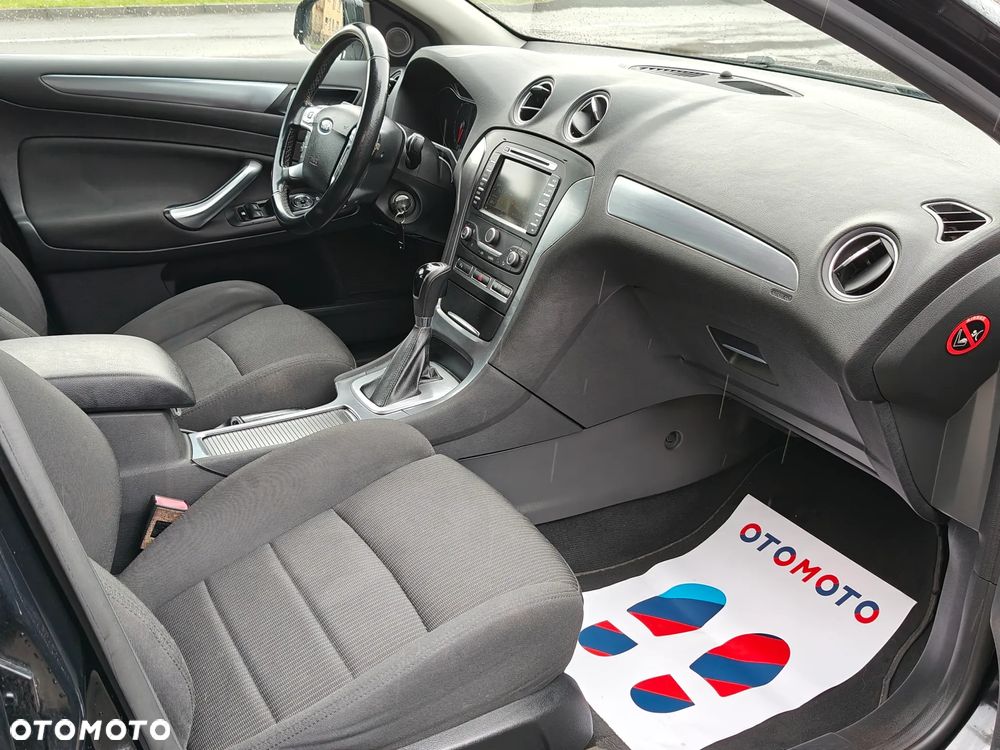 Ford Mondeo 2.0 T Ghia MPS6 - 20