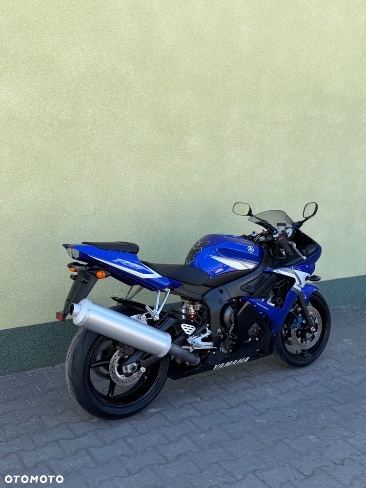 Yamaha R6 - 10