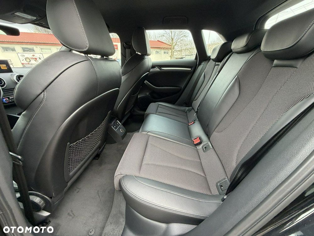 Audi A3 Sportback 35 TDI S Line S tronic - 33