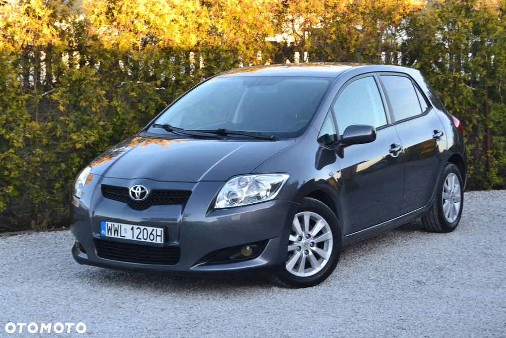 Toyota Auris 2.0 D-4D Sol - 1