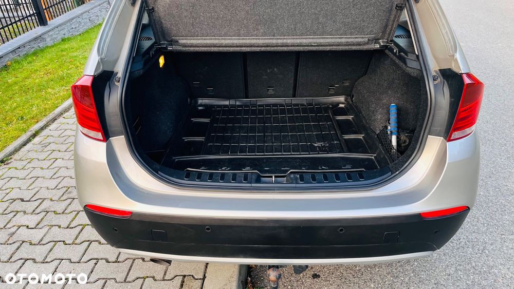 BMW X1 sDrive18d xLine - 12