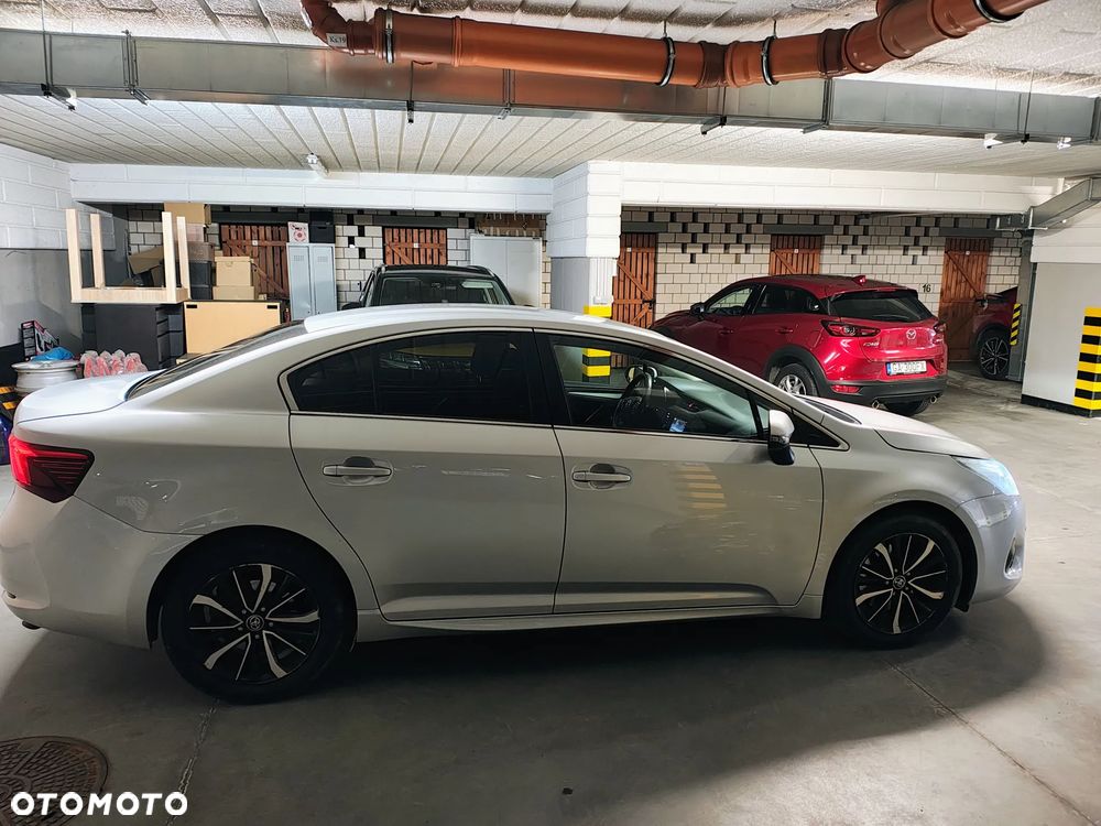 Toyota Avensis 2.0 D-4D Active Business - 3