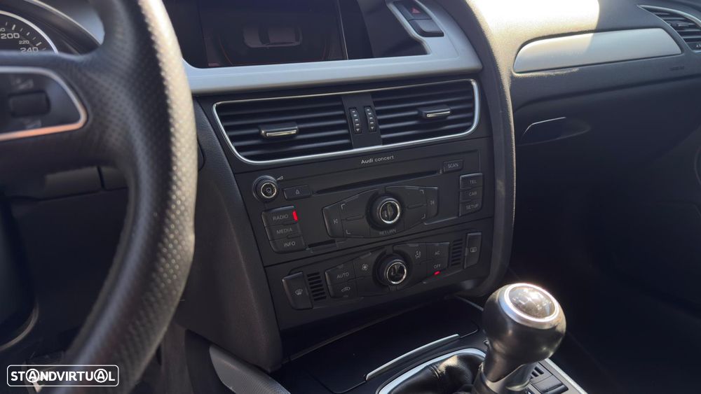 Audi A4 Avant 2.0 TDI Sport PRT - 14