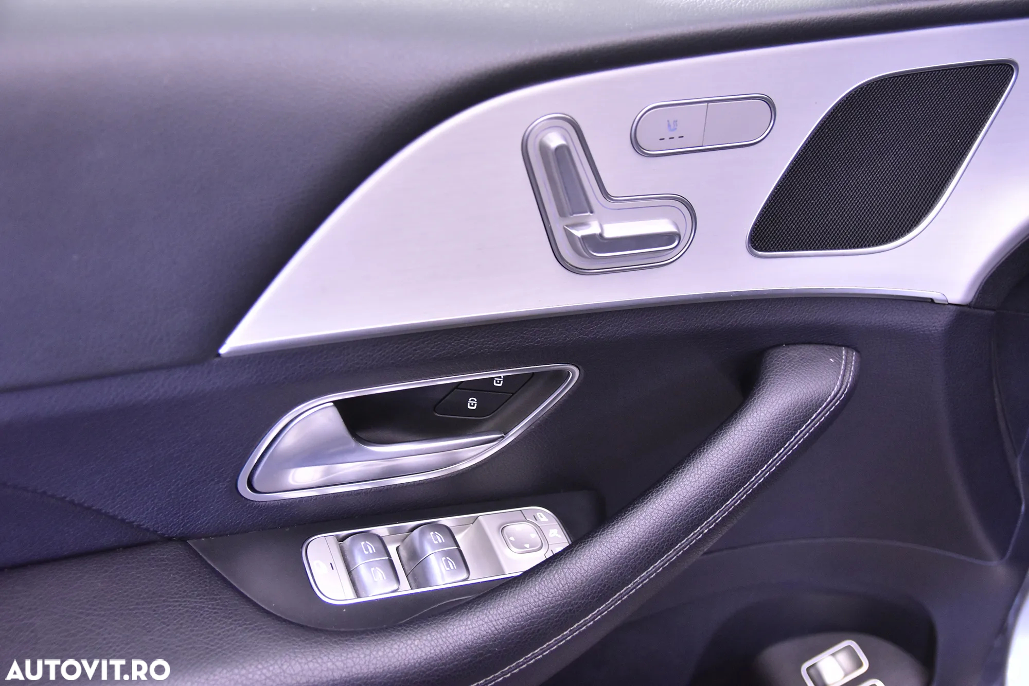 Mercedes-Benz GLE 300 d 4MATIC - 14
