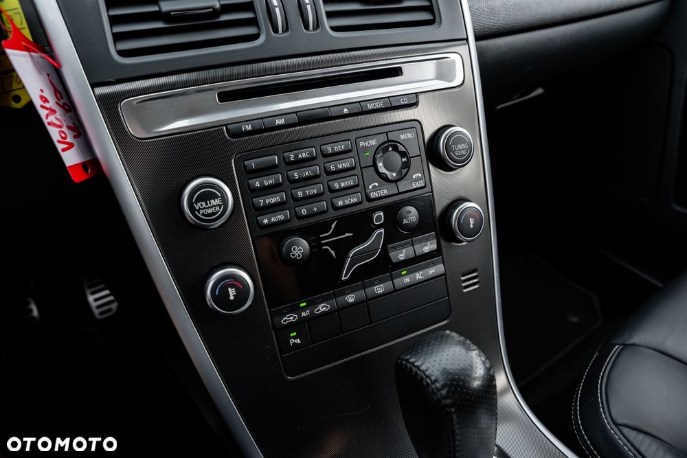 Volvo XC 60 2.0T Powershift RDesign - 29