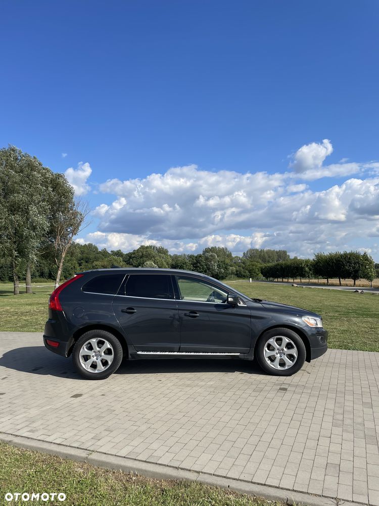Volvo XC 60 2.4D AWD Summum - 12