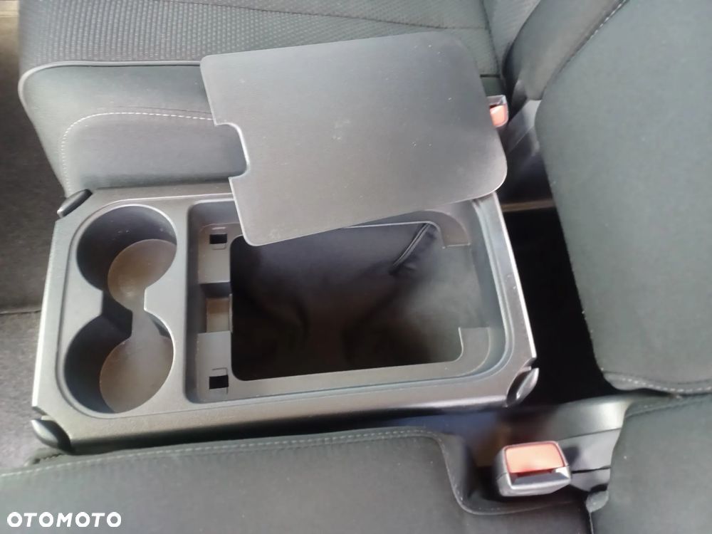 Mazda 5 2.0 MZR-DISI i-stop Sendo - 35