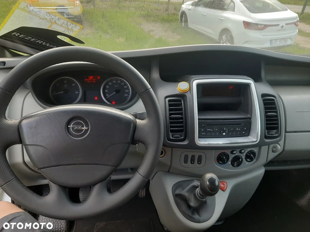 Opel Vivaro L2H1 2.9t Essentia - 10