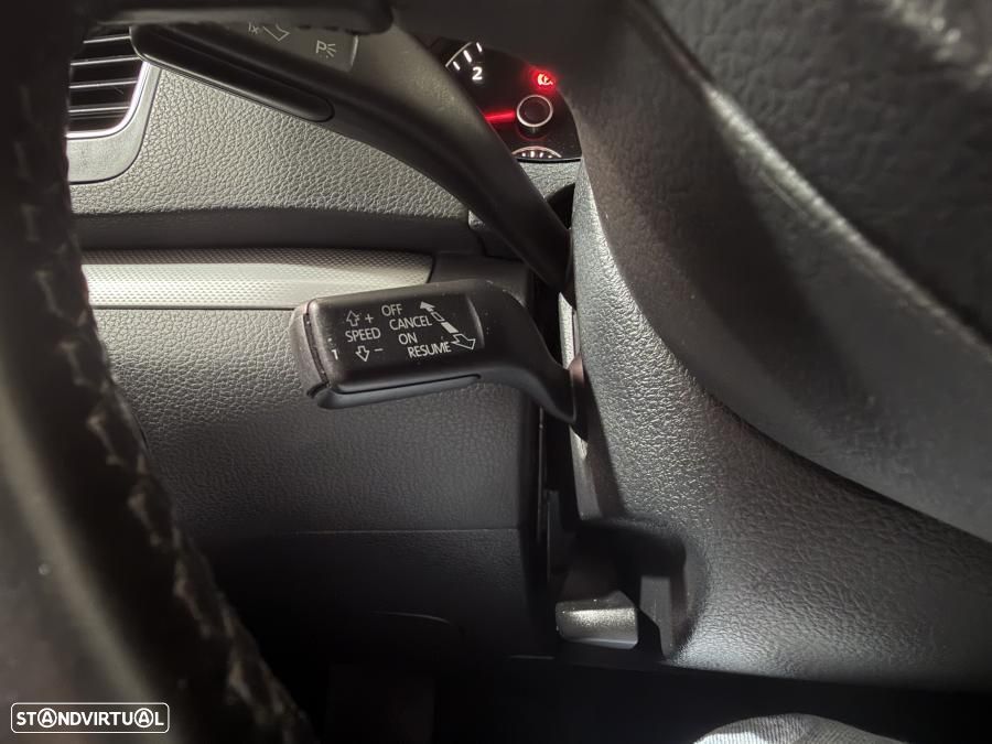 VW Sharan 2.0 TDI BlueMotion Comfortline - 21