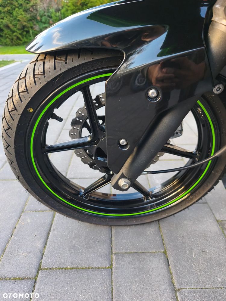 Kawasaki Ninja 250R - 17
