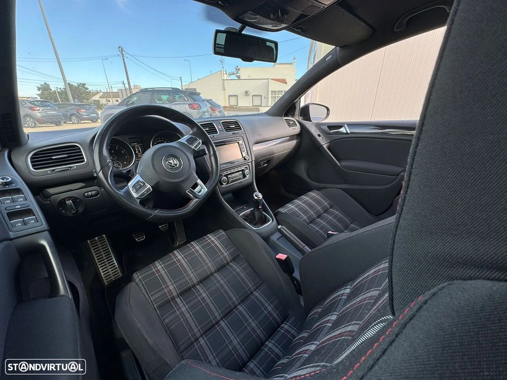 VW Golf 2.0 GTI - 7
