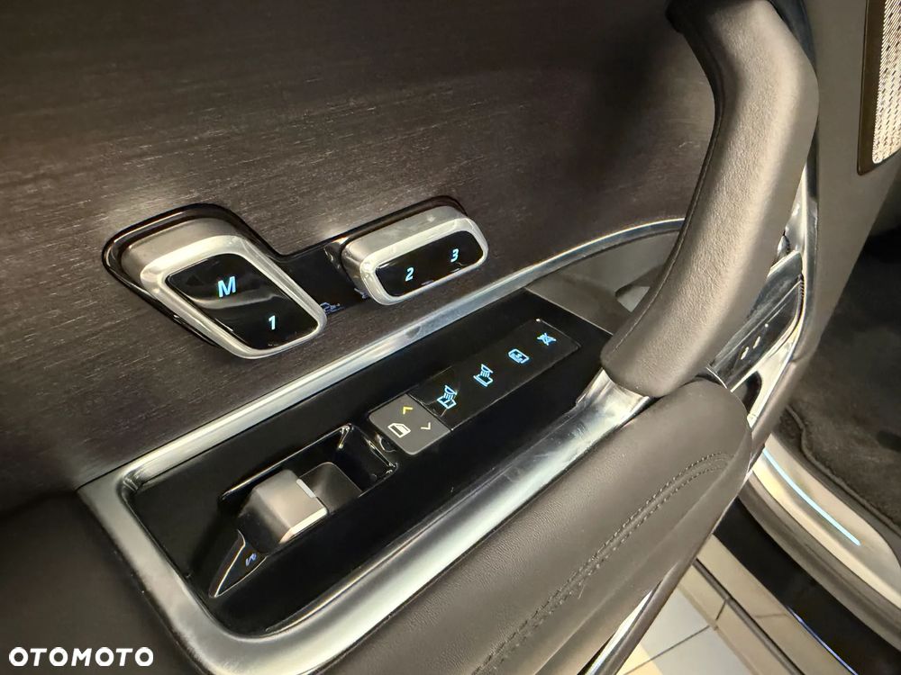 Land Rover Range Rover D350 Autobiography - 18