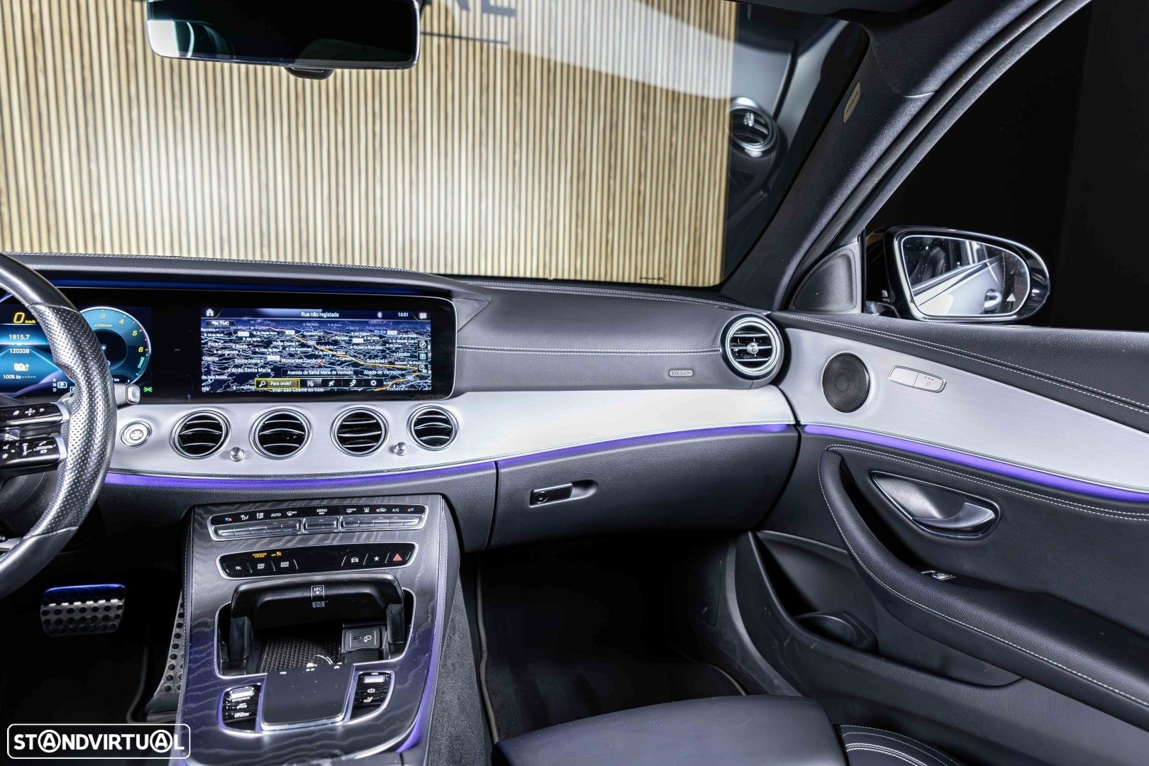 Mercedes-Benz E 300 de AMG Line - 23