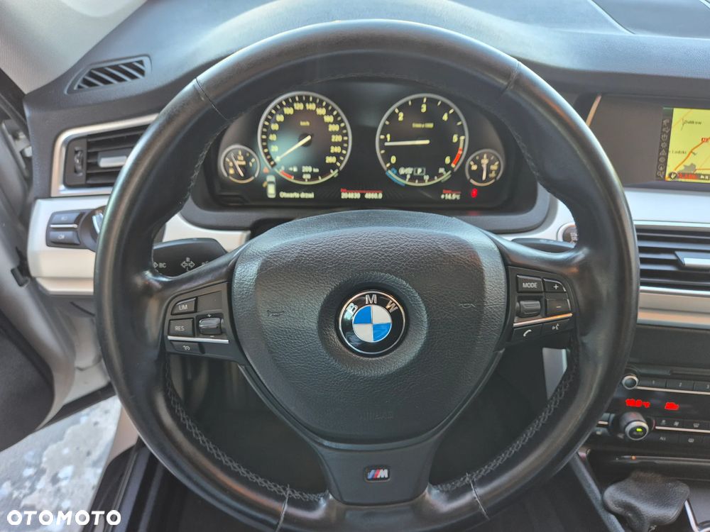 BMW 5GT - 33